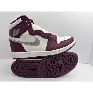 Air Jordan Retro 1 High Og Bordeaux Size 8 Mens